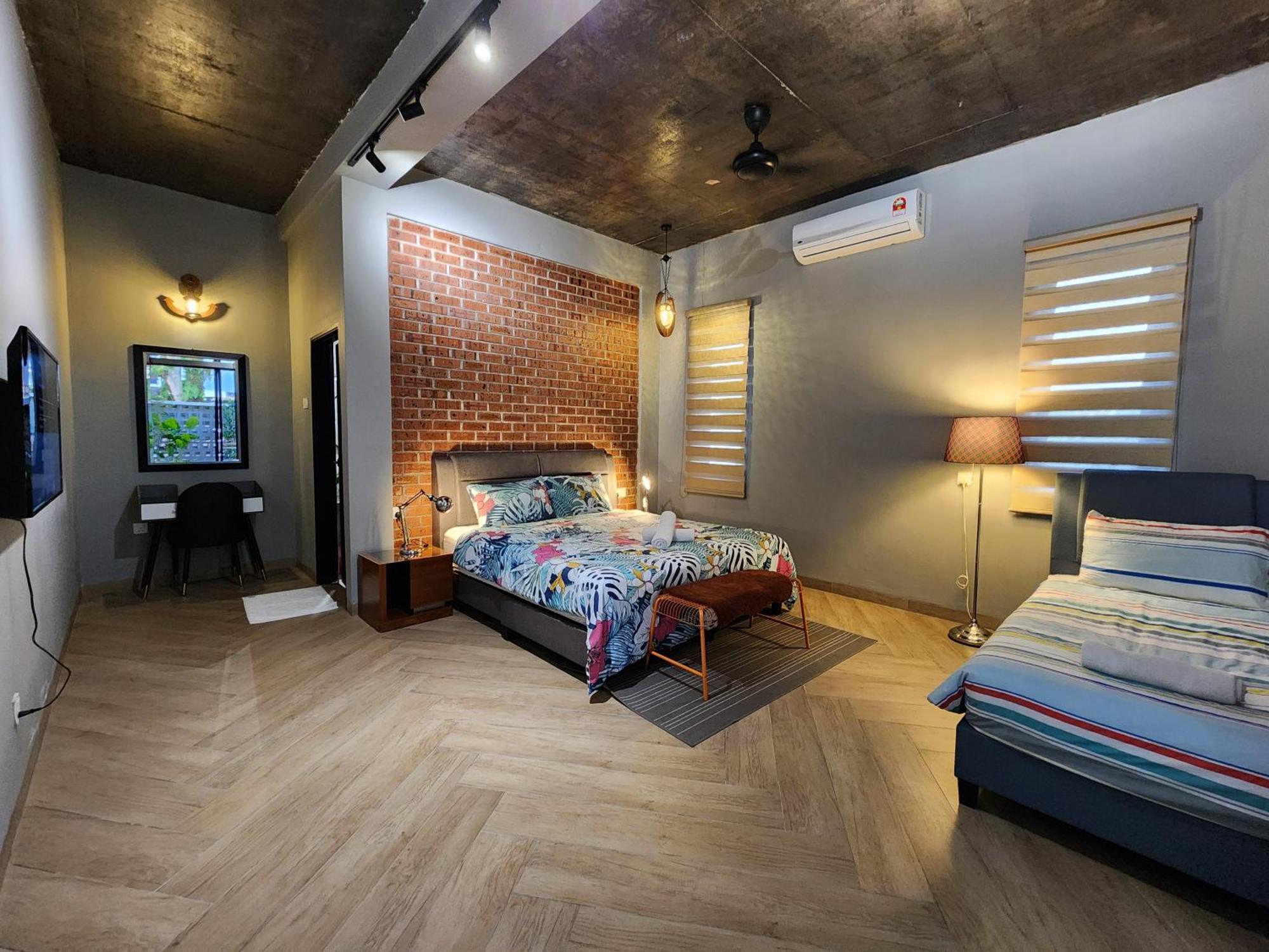 Eden Pool Homestay
