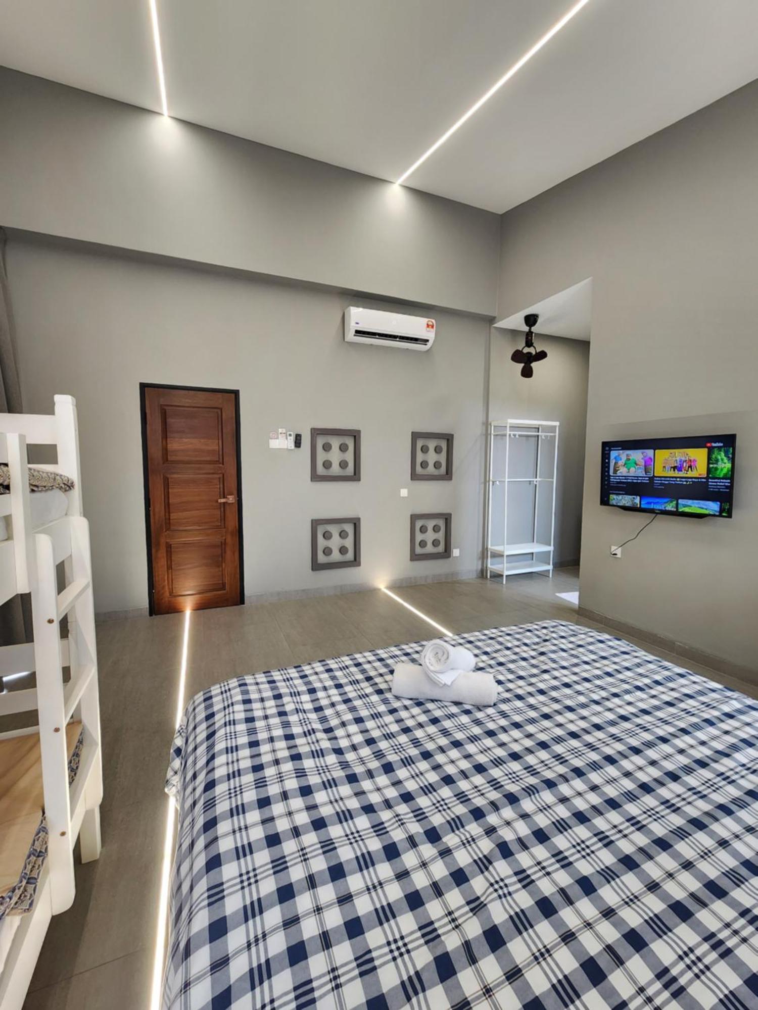 Eden Pool Homestay